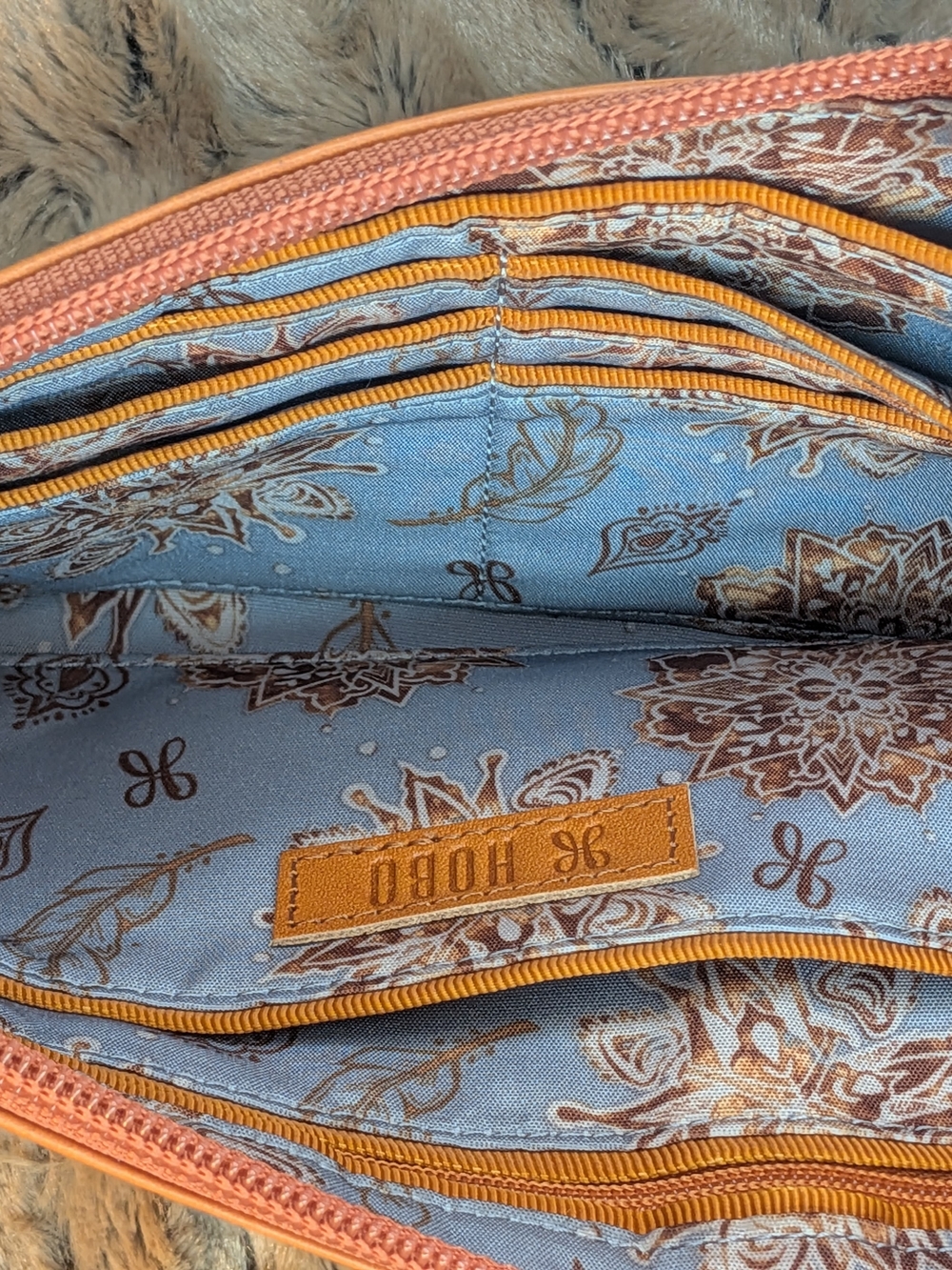 Bag | HOBO Vida Vintage Leather Wristlet Clutch Wallet Organizer Orange Sunset - Picture 8 of 9
